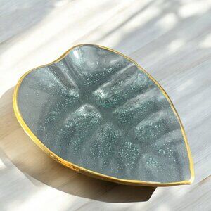 Vintage Clear Recycle Glass Dish Plate Platter Leaf Shaped With Gold Edges Glass